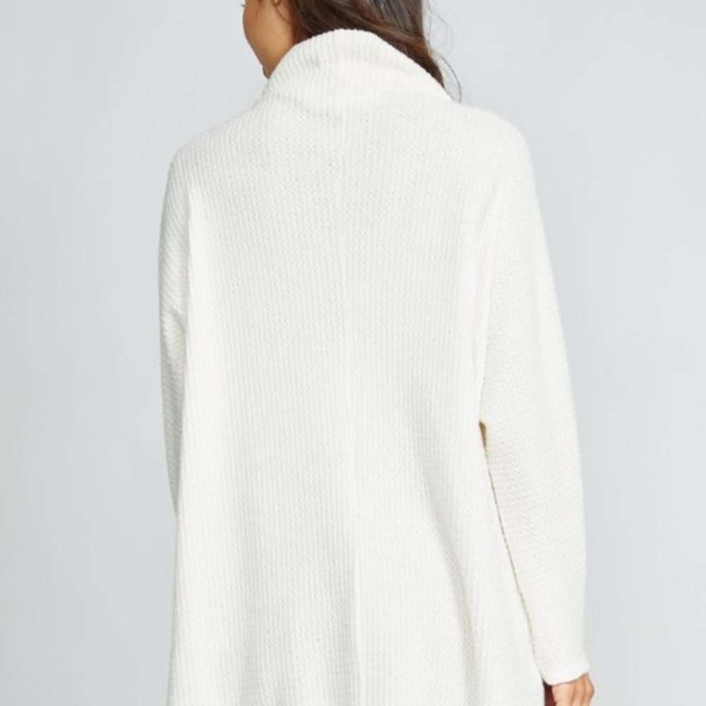 Go-To Tunic - Picture 2 of 3